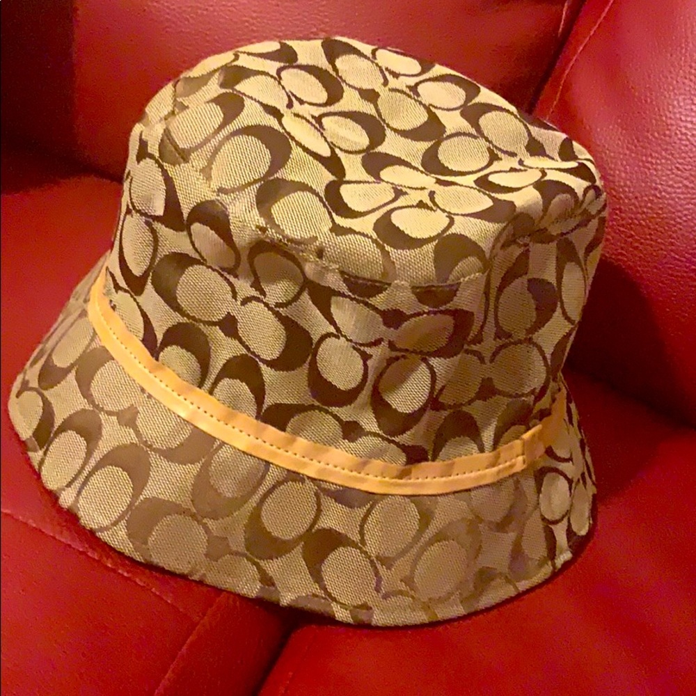 Coach bucket hat